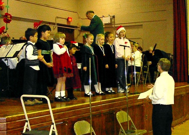 Greenbelt Concert Band Christmas 2004 - Jim Moore Leads The Children's Choir